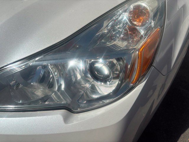 Used 2014 Subaru Outback 2.5i Limited w/ Moonroof Package AWD/4WD image 2
