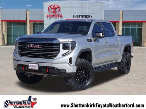 Used 2022 GMC Sierra 1500 AT4 w/ AT4 Premium Package AWD/4WD image 1