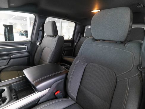 Used 2022 RAM 1500 Big Horn AWD/4WD image 5