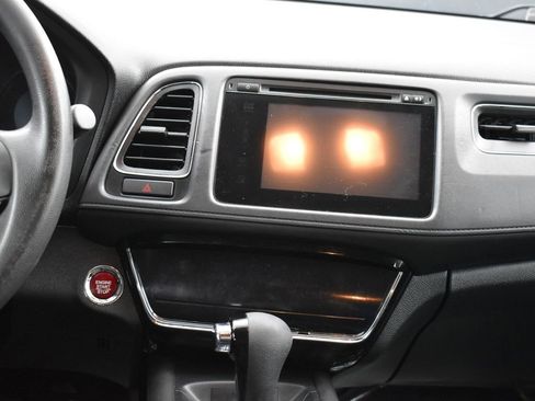 Used 2017 Honda HR-V EX image 19