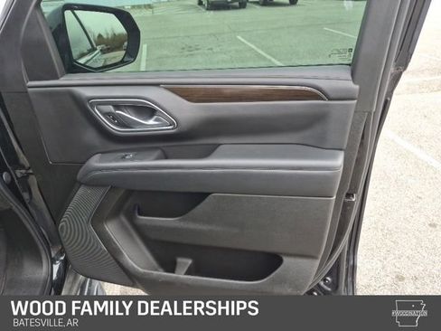 Used 2022 GMC Yukon XL SLE image 35