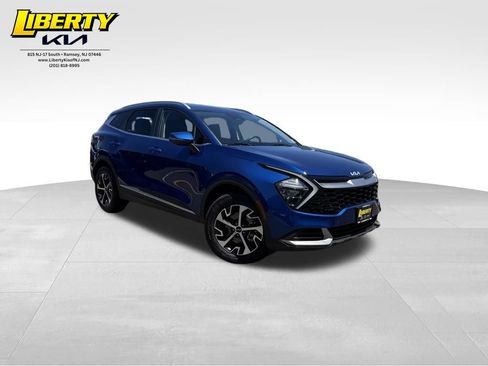 Used 2023 Kia Sportage EX AWD/4WD image 1