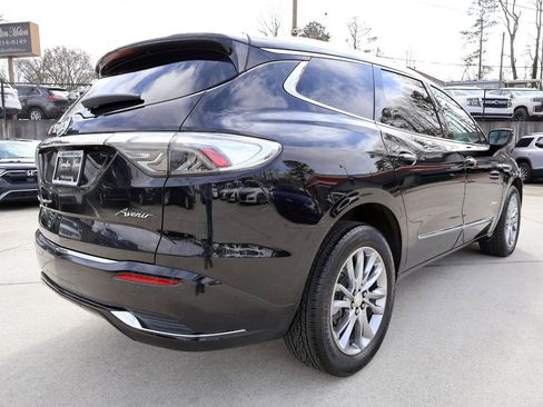 Used 2022 Buick Enclave Avenir w/ Avenir Technology Package image 7