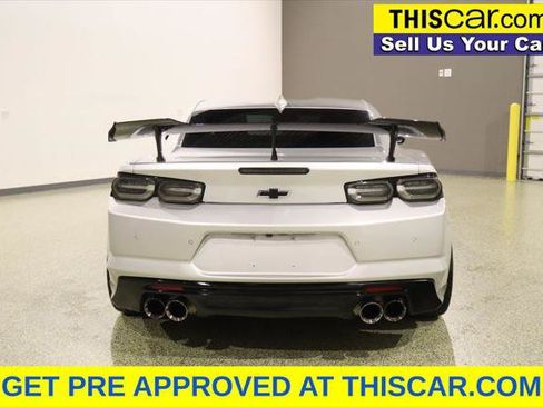 Used 2019 Chevrolet Camaro ZL1 RWD image 7