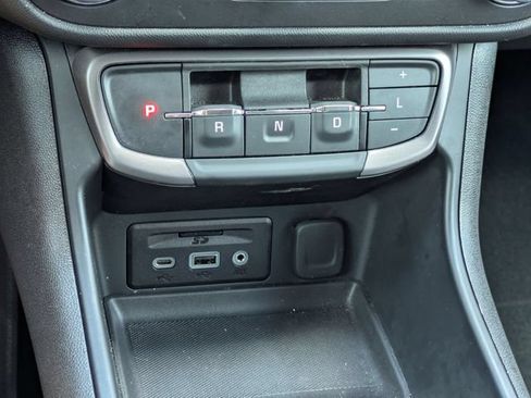 Certified 2024 GMC Terrain AT4 w/ Infotainment Package II AWD/4WD image 25