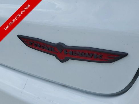 Used 2025 Jeep Compass Trailhawk w/ Trailhawk Convenience Group AWD/4WD image 7
