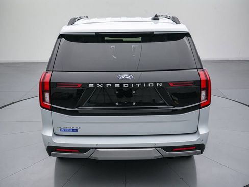 Certified 2025 Ford Expedition Platinum AWD/4WD image 6