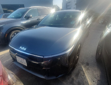 Certified 2025 Kia K4 GT-Line Turbo FWD image 1