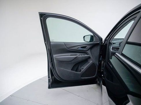 Used 2024 Chevrolet Equinox LT w/ LPO, Floor Liner Package image 22