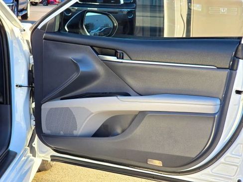 Used 2020 Toyota Camry XLE w/ Navigation Package AWD/4WD image 27