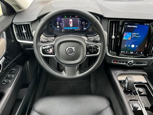 Certified 2023 Volvo S90 B6 Plus w/ Protection Package Premier image 17