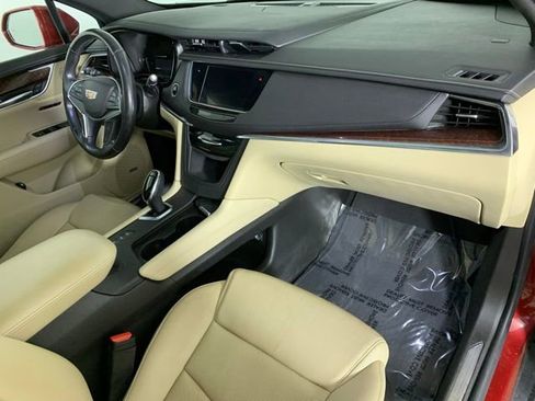 Used 2019 Cadillac XT5 Premium Luxury AWD/4WD image 23