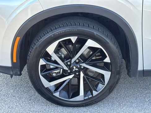 Used 2024 Mitsubishi Outlander SE image 24