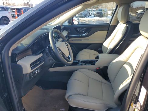 New 2026 Lincoln Corsair Reserve image 12