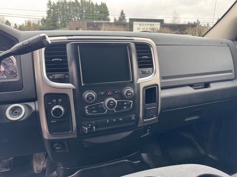 Used 2013 RAM 2500 SLT w/ Luxury Group image 10