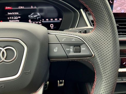 Certified 2025 Audi SQ5 Prestige image 25