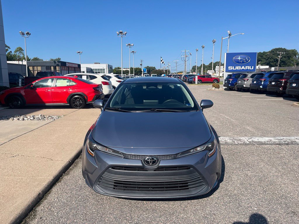 Used 2023 Toyota Corolla LE FWD image 8