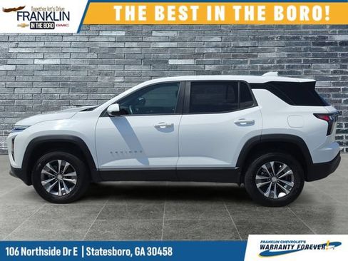 Used 2026 Chevrolet Equinox LT w/ Convenience Package II FWD image 2