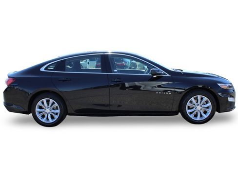 Used 2022 Chevrolet Malibu LT image 4