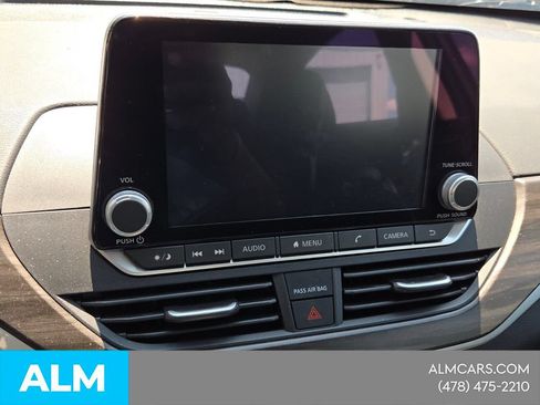 Used 2025 Nissan Altima 2.5 SV FWD image 22