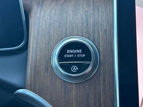 Certified 2024 Mercedes-Benz GLC 300 4MATIC image 23