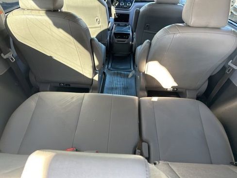 Used 2017 Toyota Sienna XLE Premium image 27