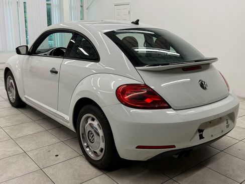 Used 2015 Volkswagen Beetle 1.8T Classic FWD image 7
