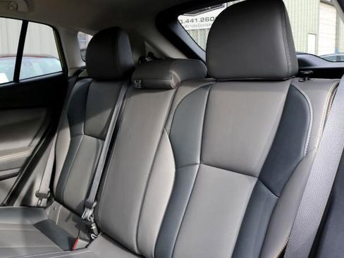 Used 2021 Subaru Crosstrek 2.5i Sport w/ Moonroof Package image 19