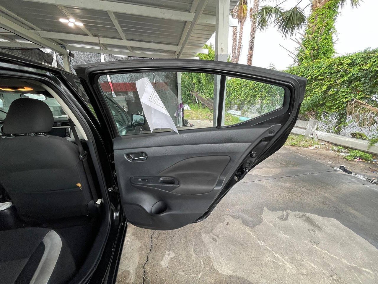 Used 2021 Nissan Versa SV FWD image 12
