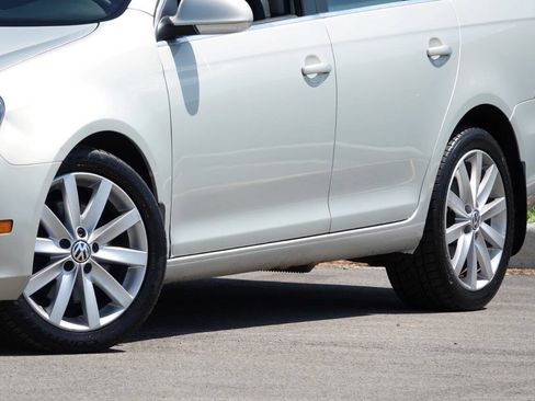 Used 2012 Volkswagen Jetta TDI FWD image 9