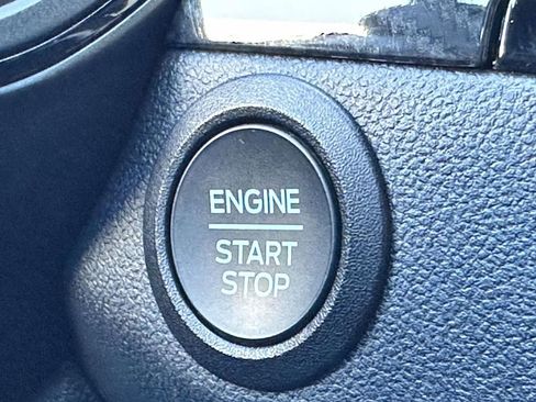 Used 2025 Ford Escape ST-Line Select image 17