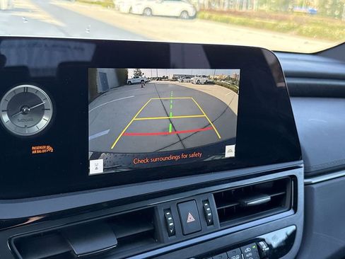 Used 2025 Lexus ES 350 w/ Premium Package image 24