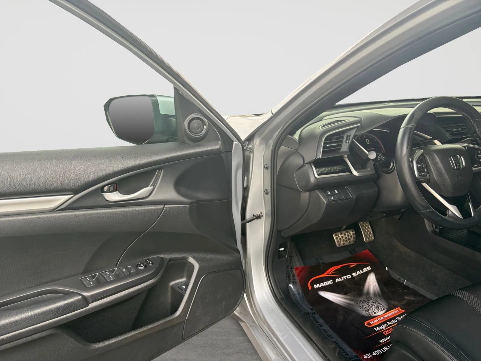 Used 2020 Honda Civic Sport image 11