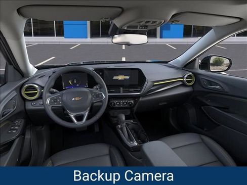 New 2026 Chevrolet Trax ACTIV w/ Sunroof Package image 17
