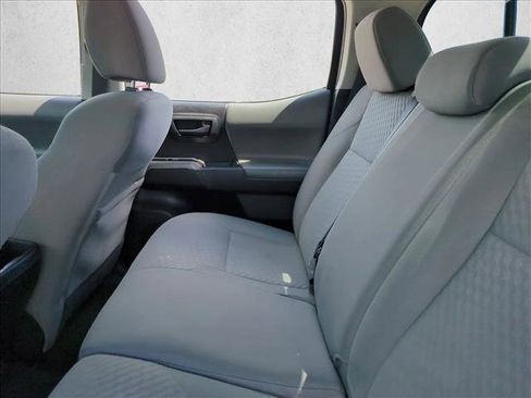 Used 2022 Toyota Tacoma SR5 w/ Technology Package image 17