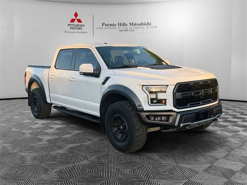 Used 2018 Ford F150 Raptor w/ Equipment Group 802A Luxury image 3