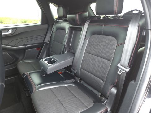 Used 2025 Ford Escape ST-Line image 21