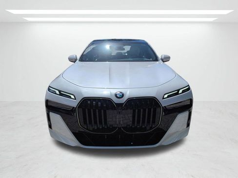 New 2026 BMW 760i xDrive image 9