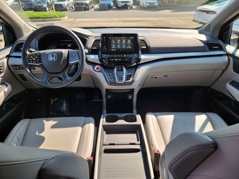 Certified 2023 Honda Odyssey EX-L image 8