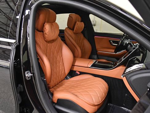 Used 2023 Mercedes-Benz S 580 4MATIC Sedan image 10