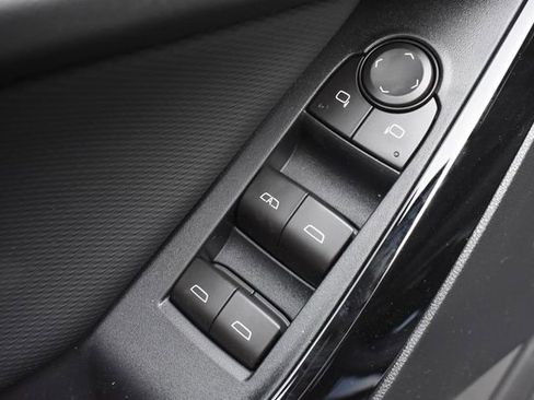 New 2026 Chevrolet Equinox LT w/ Safety and Technology Package image 20