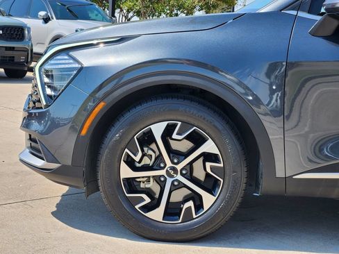 Certified 2025 Kia Sportage EX FWD image 14