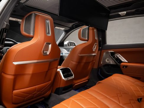 Used 2023 BMW i7 xDrive60 image 66