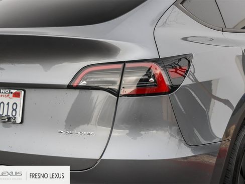 Used 2025 Tesla Model Y Long Range image 7