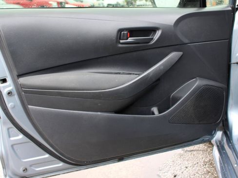 Used 2022 Toyota Corolla LE FWD image 13