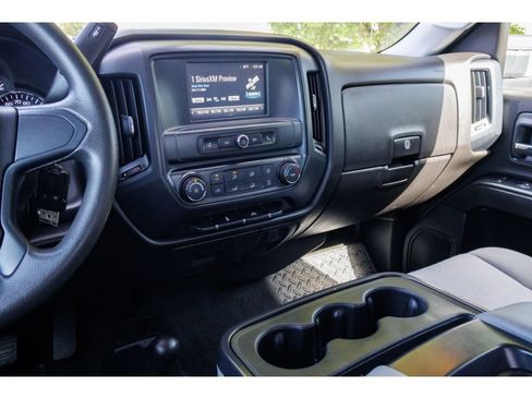 Used 2018 Chevrolet Silverado 2500 W/T AWD/4WD image 23