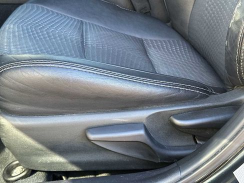 Used 2013 Toyota Camry SE image 14