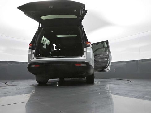 Used 2024 Jeep Grand Wagoneer L Series II w/ Quick Order Packagew 28T image 59