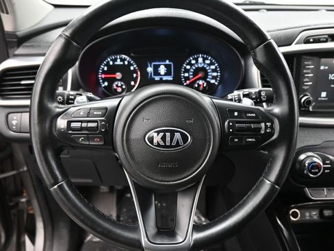 Used 2017 Kia Sorento EX image 12