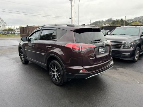 Used 2017 Toyota RAV4 SE w/ Power Special Value Package AWD/4WD image 7